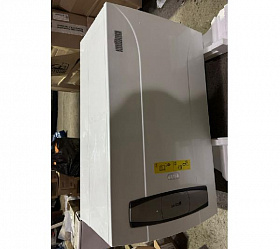 Настенный газовый котел Baxi LUNA-3 Comfort 310 Fi (Потертости на крпусе)